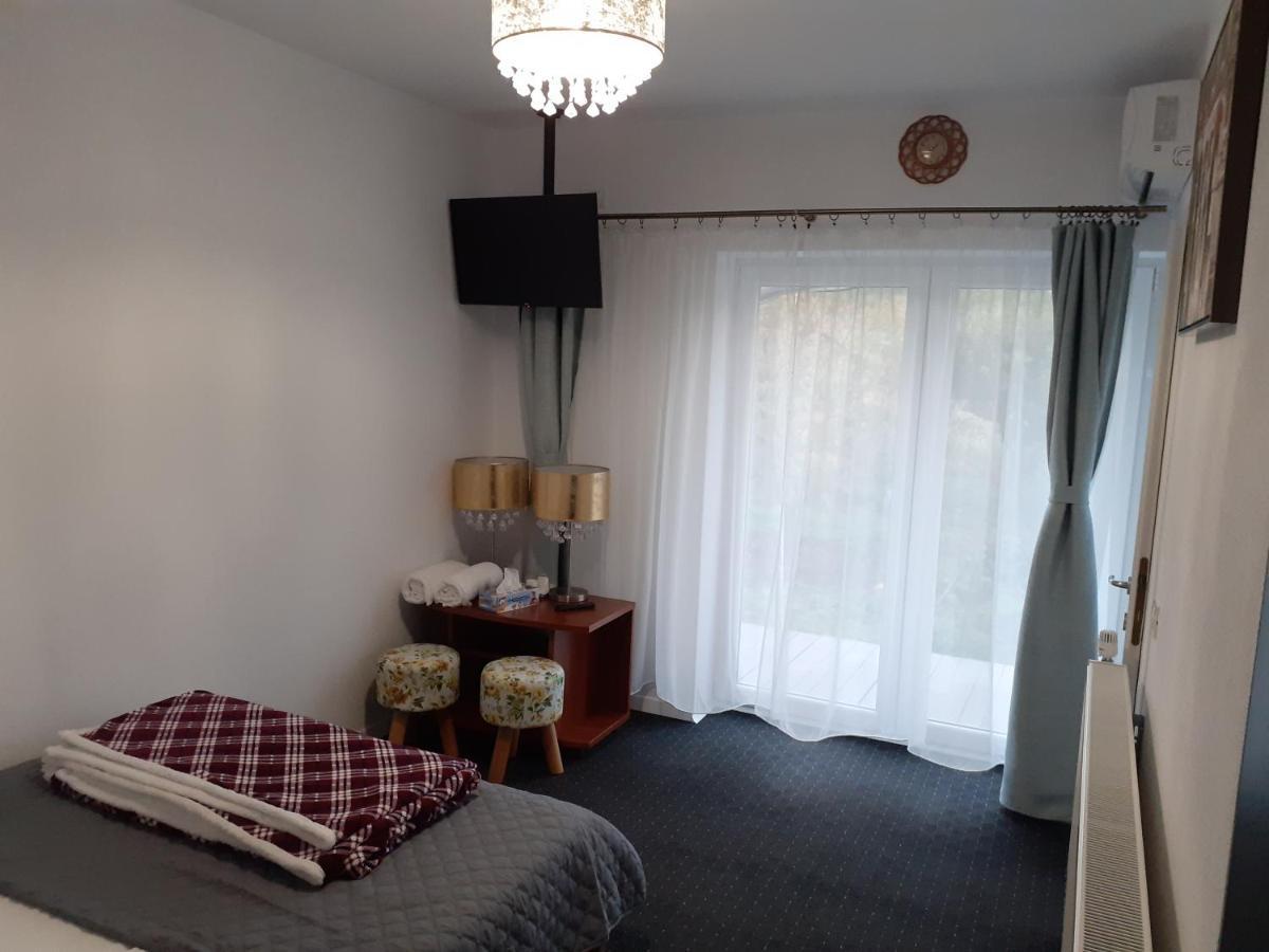 Salcia Hotel Ташнад Екстериор снимка