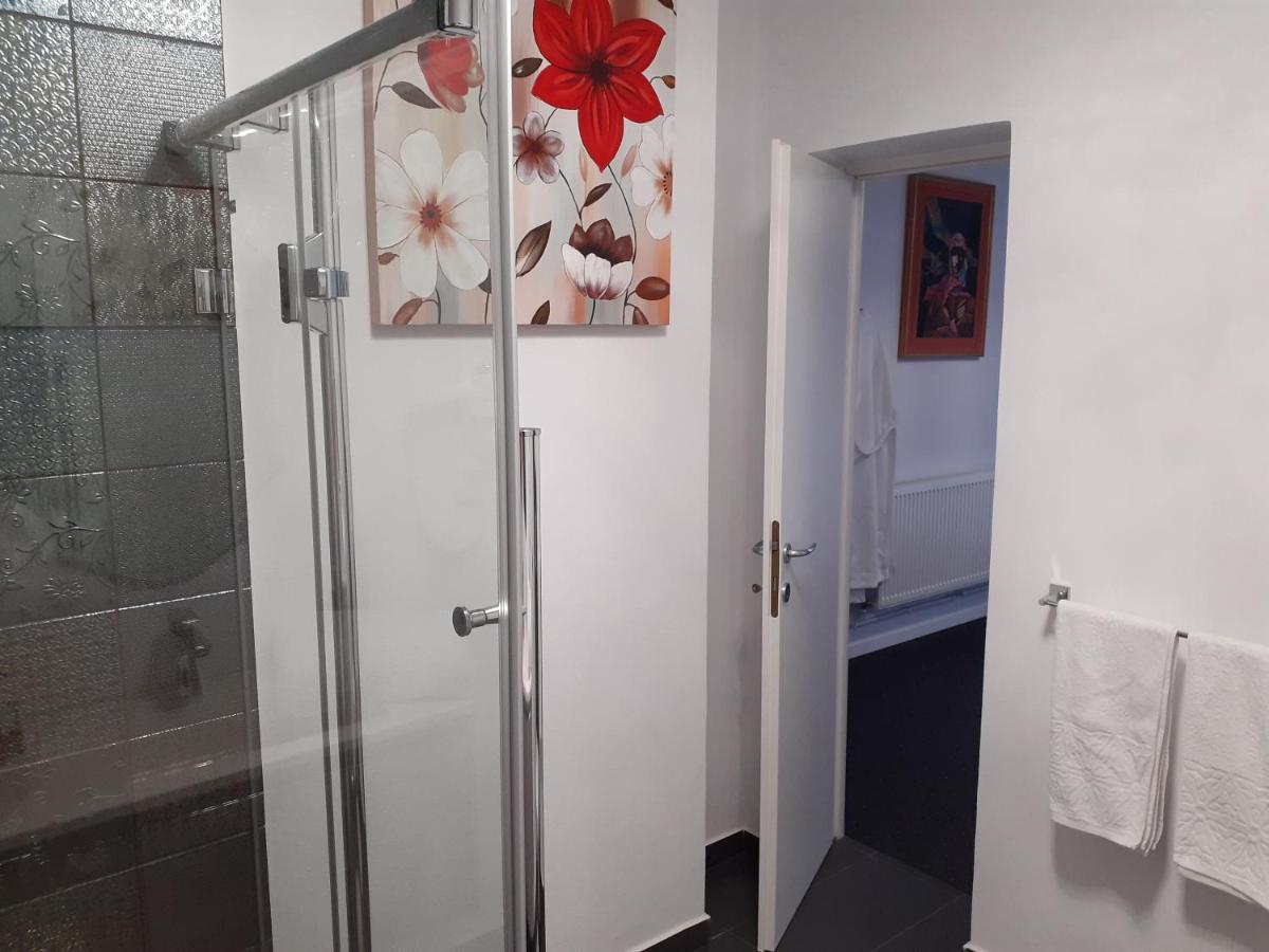 Salcia Hotel Ташнад Екстериор снимка