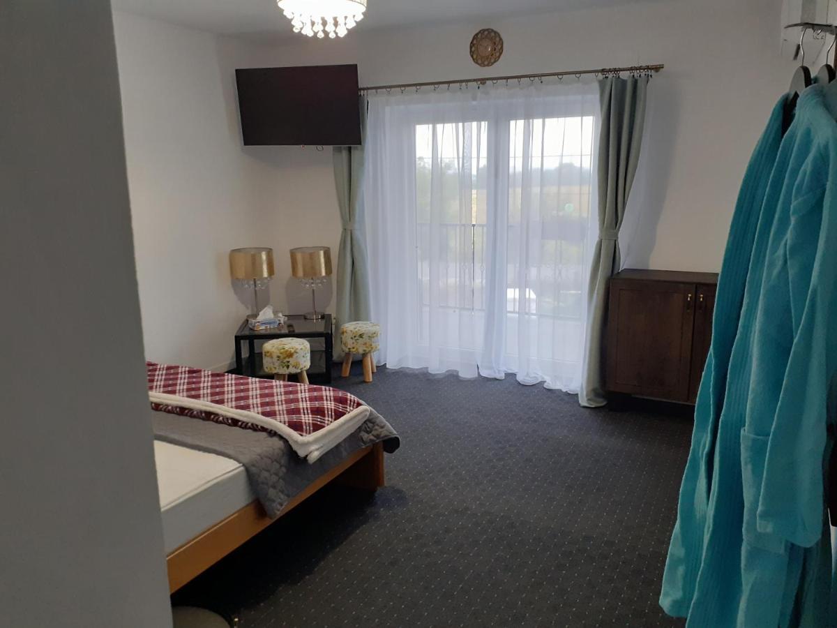 Salcia Hotel Ташнад Екстериор снимка