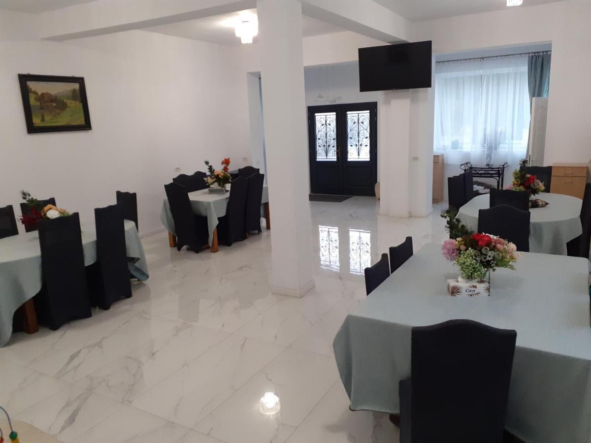 Salcia Hotel Ташнад Екстериор снимка