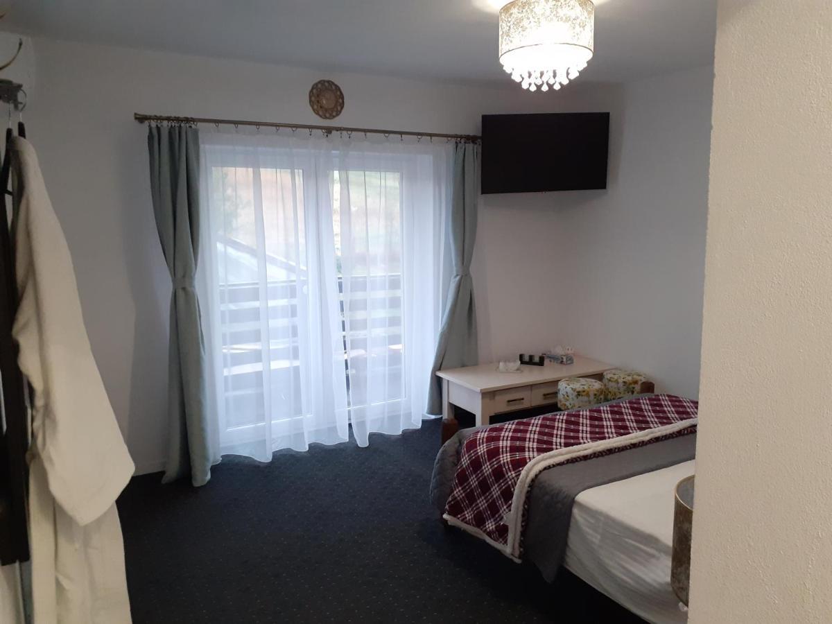 Salcia Hotel Ташнад Екстериор снимка